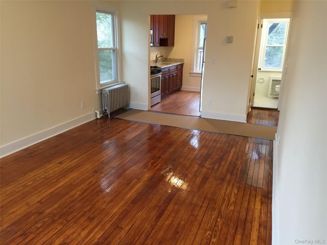 8 Parkway Terrace 2, Pleasantville, NY 10570