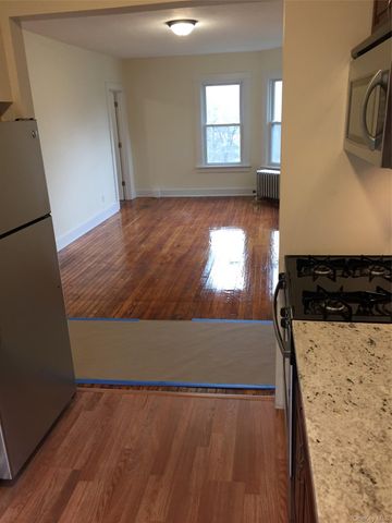 8 Parkway Terrace 2, Pleasantville, NY 10570