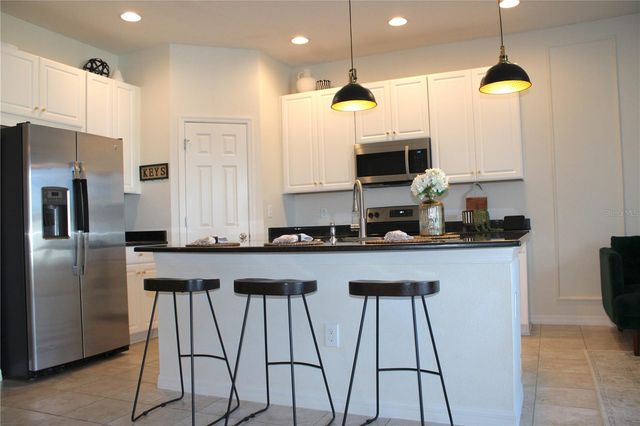 7037 WOODCHASE GLEN DRIVE, Riverview, FL 33578