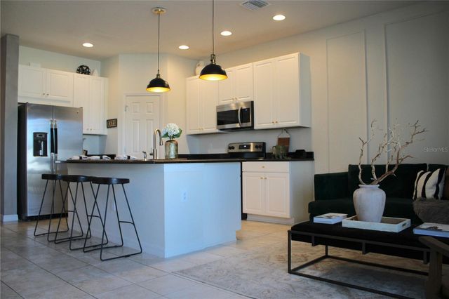 7037 WOODCHASE GLEN DRIVE, Riverview, FL 33578