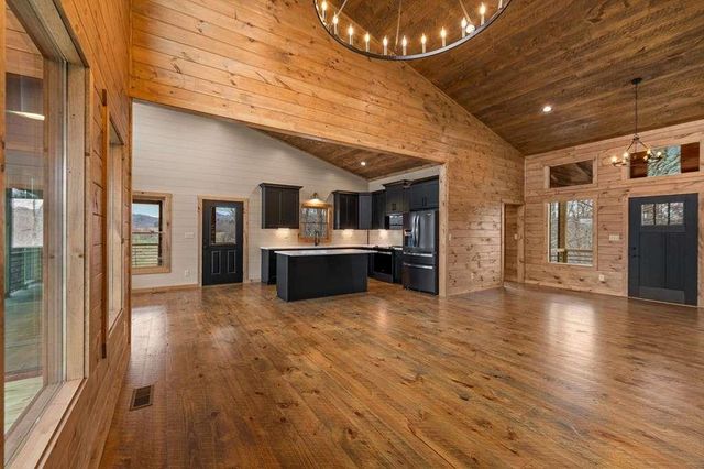 416 Windy Valley Trail, Blue Ridge, GA 30513