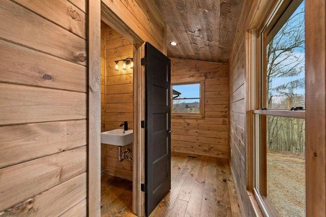 416 Windy Valley Trail, Blue Ridge, GA 30513