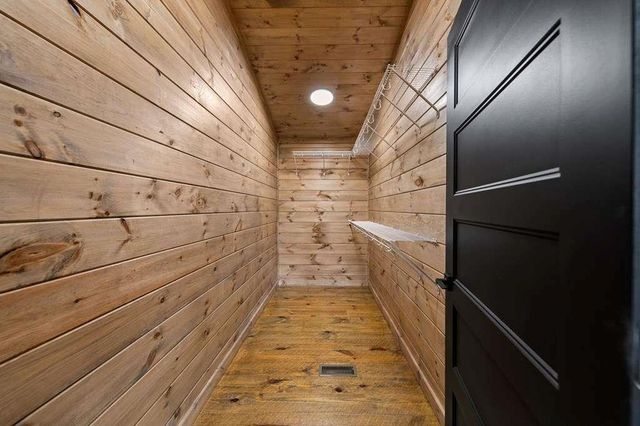 416 Windy Valley Trail, Blue Ridge, GA 30513