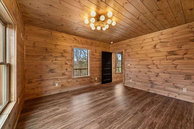 416 Windy Valley Trail, Blue Ridge, GA 30513