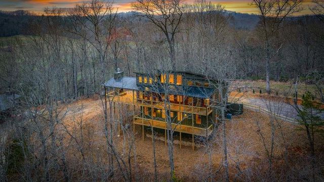 416 Windy Valley Trail, Blue Ridge, GA 30513