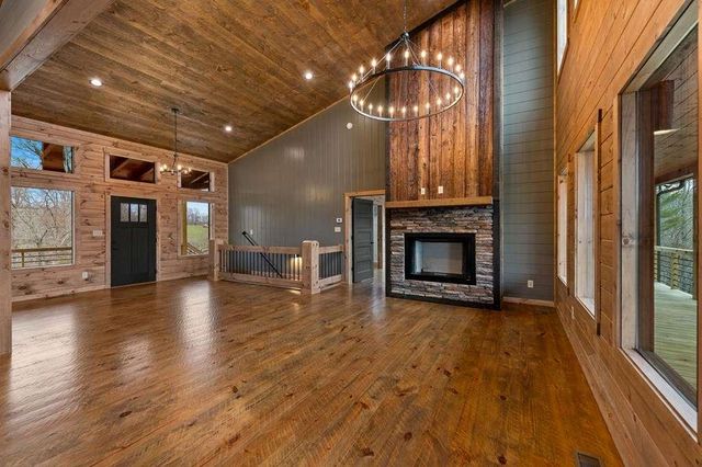 416 Windy Valley Trail, Blue Ridge, GA 30513