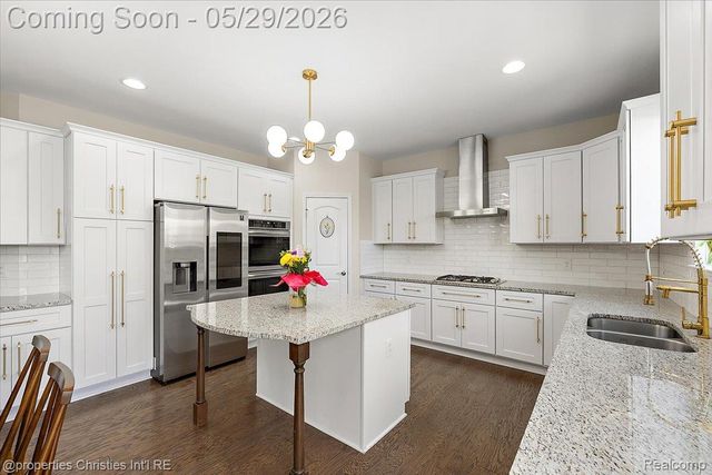 24428 Sheringham Drive, Lyon Charter Township, MI 48178
