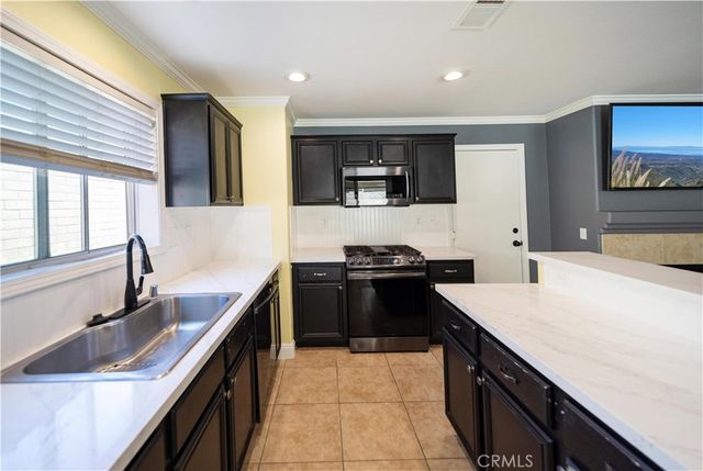 29435 Falling Leaf Drive, Lake Elsinore, CA 92530