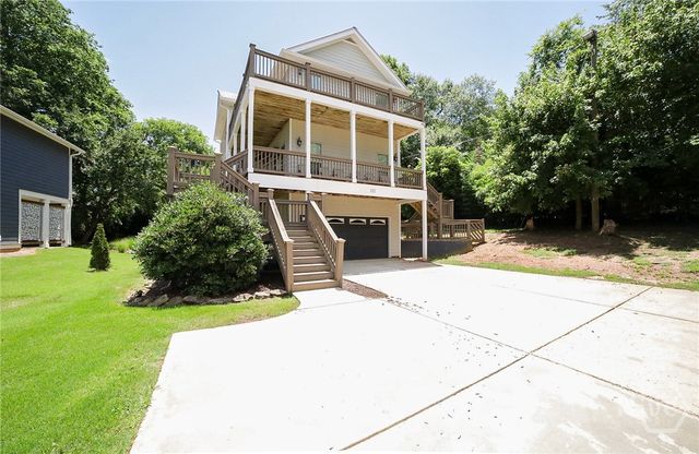 132 N Poplar Street, Athens, GA 30606