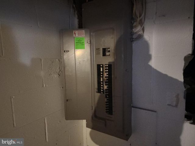 42 S EDGEHILL AVE, Dover, DE 19901