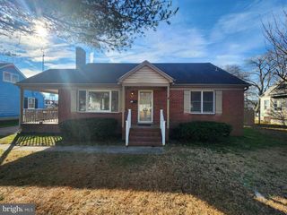 42 S EDGEHILL AVE, Dover, DE 19901
