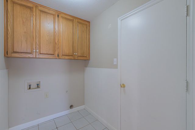 1015 Meadowlark Lane, Granbury, TX 76048