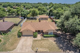 1015 Meadowlark Lane, Granbury, TX 76048