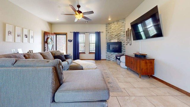 33 Blue Meadow, Elgin, OK 73538