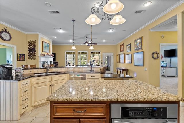 5270 Saddle Ridge Court, Athens, TX 75752