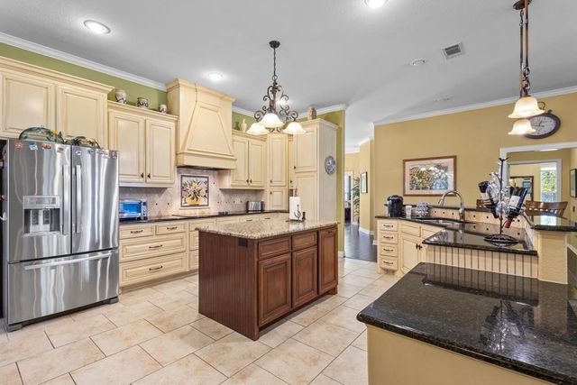 5270 Saddle Ridge Court, Athens, TX 75752