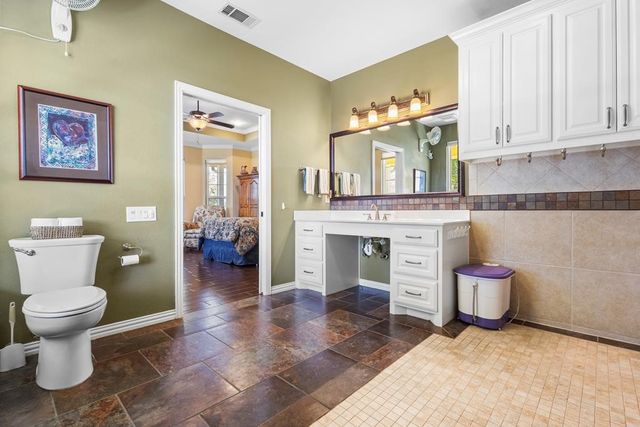 5270 Saddle Ridge Court, Athens, TX 75752