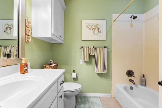 5270 Saddle Ridge Court, Athens, TX 75752