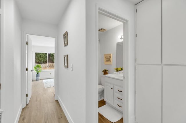 7843 Deer Creek Dr, Sacramento, CA 95823