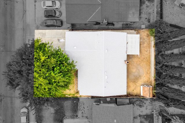 7843 Deer Creek Dr, Sacramento, CA 95823