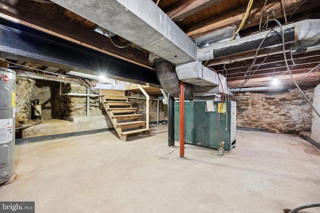 1611 SHADYSIDE RD, West Chester, PA 19380