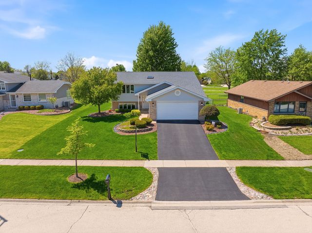 13764 W Deervalley Drive, Homer Glen, IL 60491