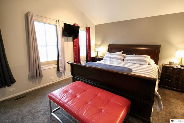 618 Pierce Street, Omaha, NE 68108