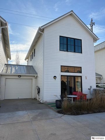 618 Pierce Street, Omaha, NE 68108