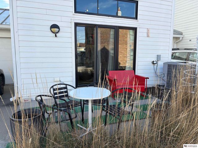 618 Pierce Street, Omaha, NE 68108