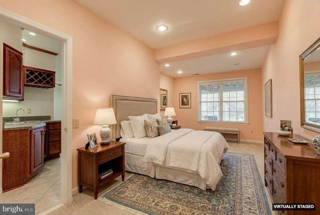 113 LANTANA DR, Kennett Square, PA 19348