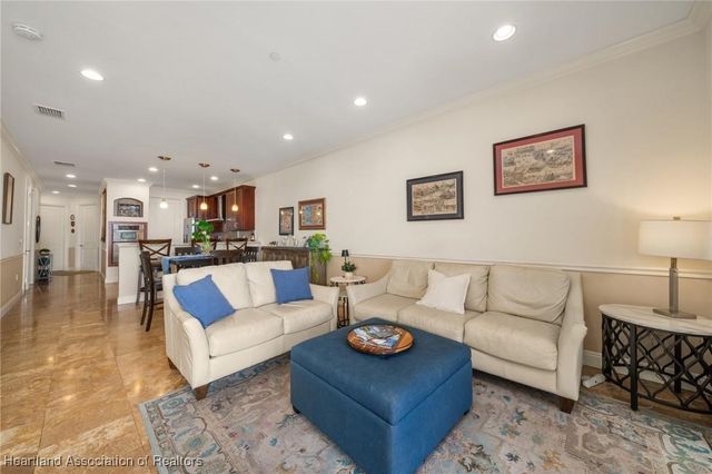 2351 Lakeview Drive 403, Sebring, FL 33870