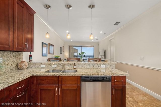 2351 Lakeview Drive 403, Sebring, FL 33870