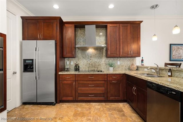 2351 Lakeview Drive 403, Sebring, FL 33870