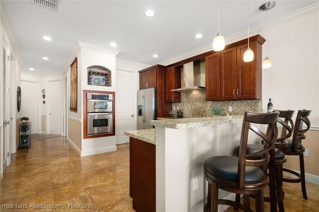 2351 Lakeview Drive 403, Sebring, FL 33870