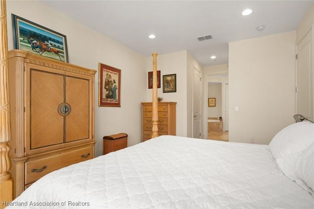 2351 Lakeview Drive 403, Sebring, FL 33870