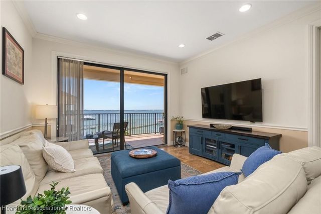 2351 Lakeview Drive 403, Sebring, FL 33870