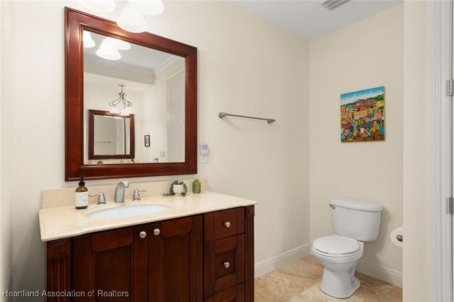 2351 Lakeview Drive 403, Sebring, FL 33870