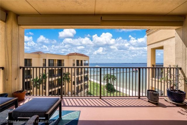 2351 Lakeview Drive 403, Sebring, FL 33870