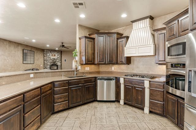 1045 W SAPPHIRE, Diamond Valley, UT 84770