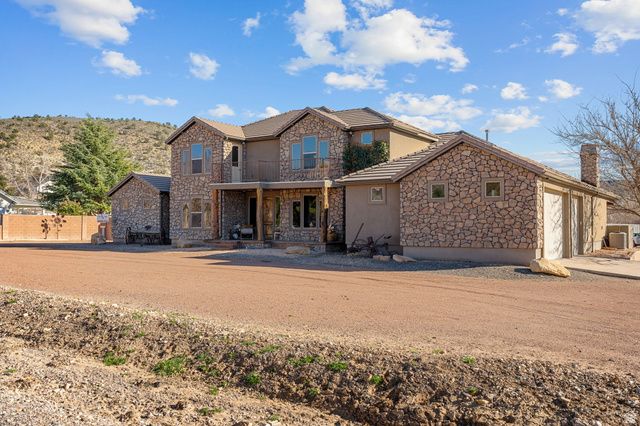 1045 W SAPPHIRE, Diamond Valley, UT 84770