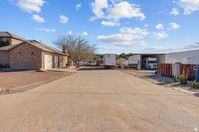 1045 W SAPPHIRE, Diamond Valley, UT 84770
