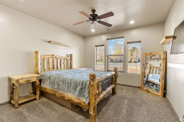 1045 W SAPPHIRE, Diamond Valley, UT 84770