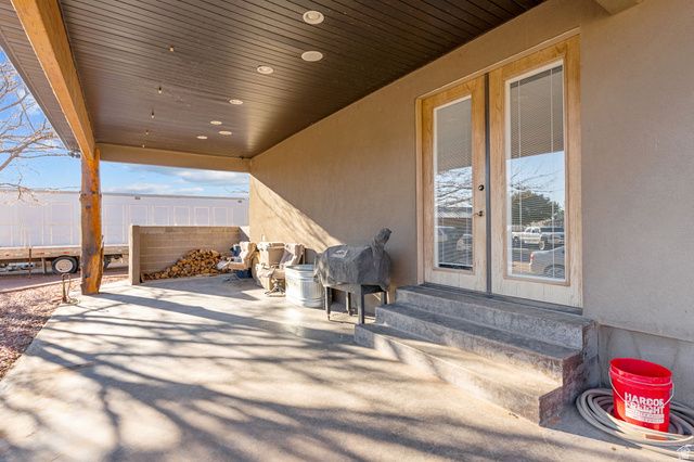 1045 W SAPPHIRE, Diamond Valley, UT 84770