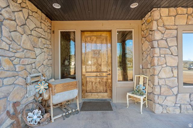 1045 W SAPPHIRE, Diamond Valley, UT 84770