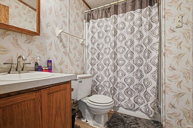 557 Jay Dee Street, Elkhart, IN 46514