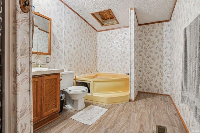 557 Jay Dee Street, Elkhart, IN 46514