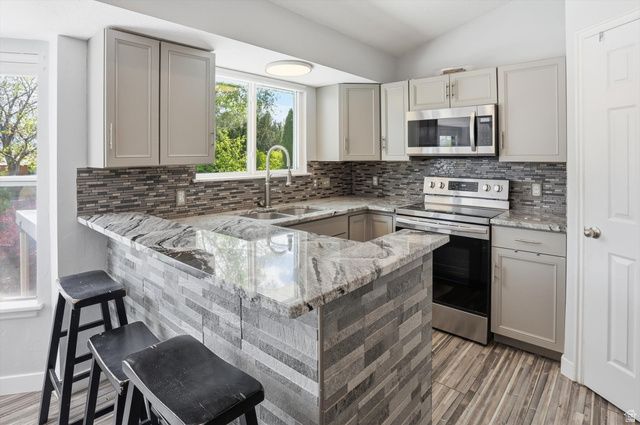 13575 S 2200 W, Riverton, UT 84065