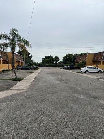 5950 NW 29th Place 109, Sunrise, FL 33313