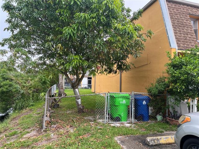5950 NW 29th Place 109, Sunrise, FL 33313