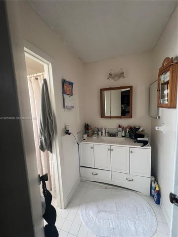 5950 NW 29th Place 109, Sunrise, FL 33313